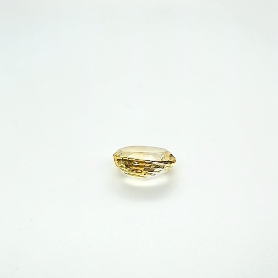 Yellow Sapphire (Pukhraj) 6.39 Ct